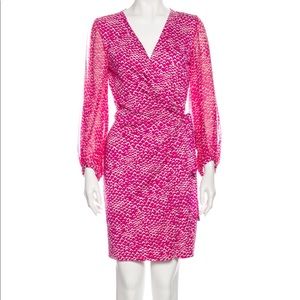DIANE VON FURSTENBERG DVF Pink Print Wrap Dress